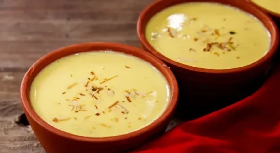 Traditional Maharashtrian Basundi – A Rich and Creamy Festive Delight