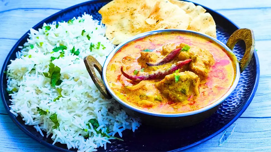 Punjabi Kadhi Pakoda – Swadisht Aur Traditional North Indian Dish