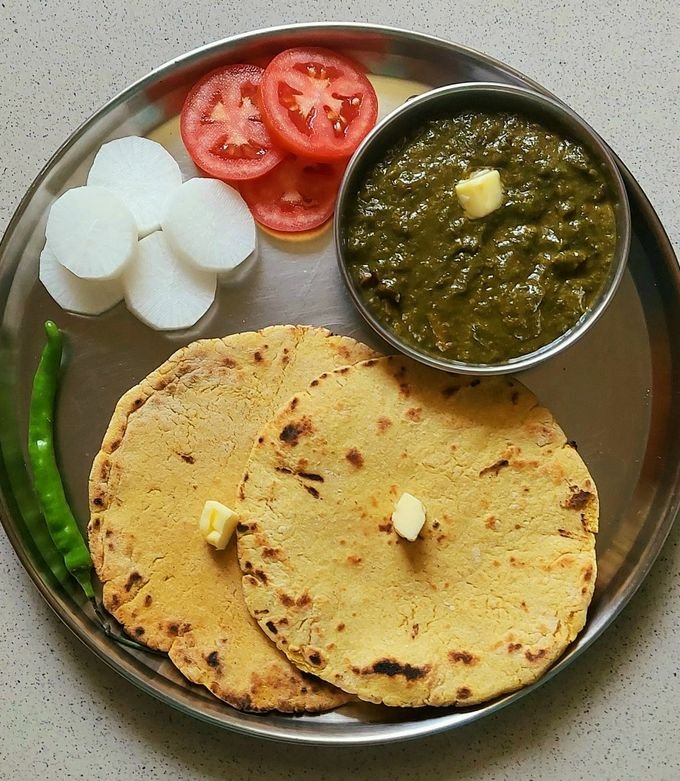 Sarson ka Saag with Makke ki Roti: A Punjabi Classic